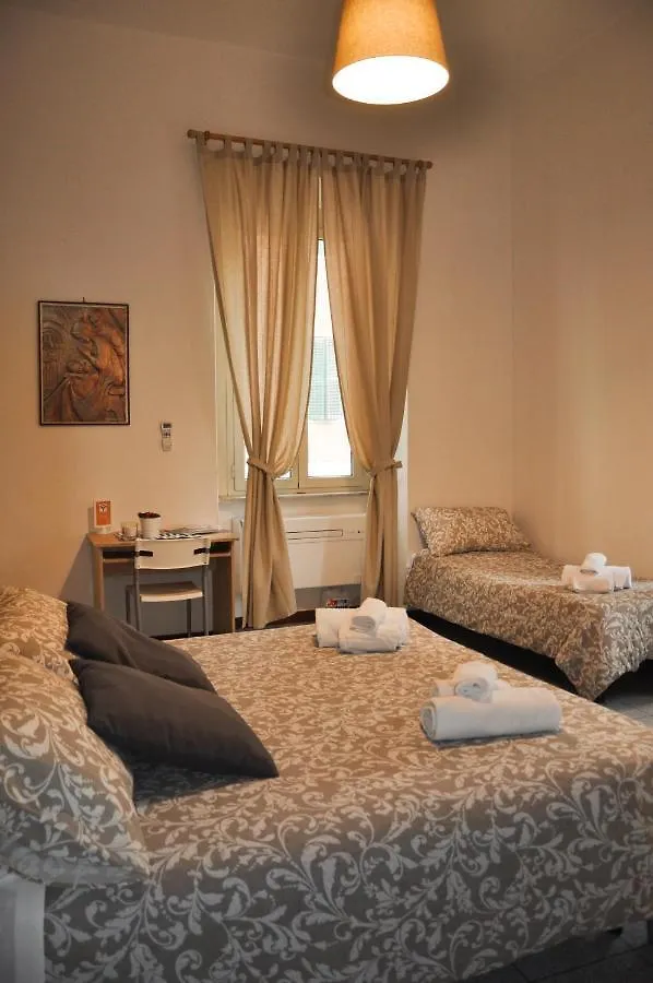 Hotel Domus Santa Caterina Rom Italien